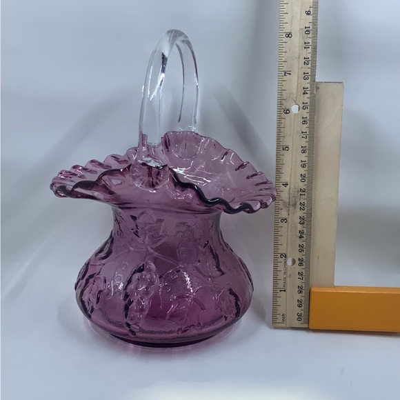 Art Glass Ruffle Basket with Grape design - Picture 6 of 7